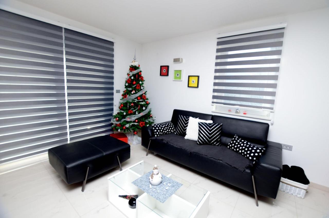 Apartments Golden Hour Jurdani Екстер'єр фото