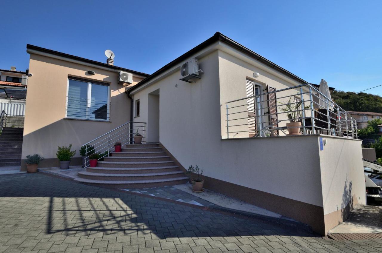 Apartments Golden Hour Jurdani Екстер'єр фото