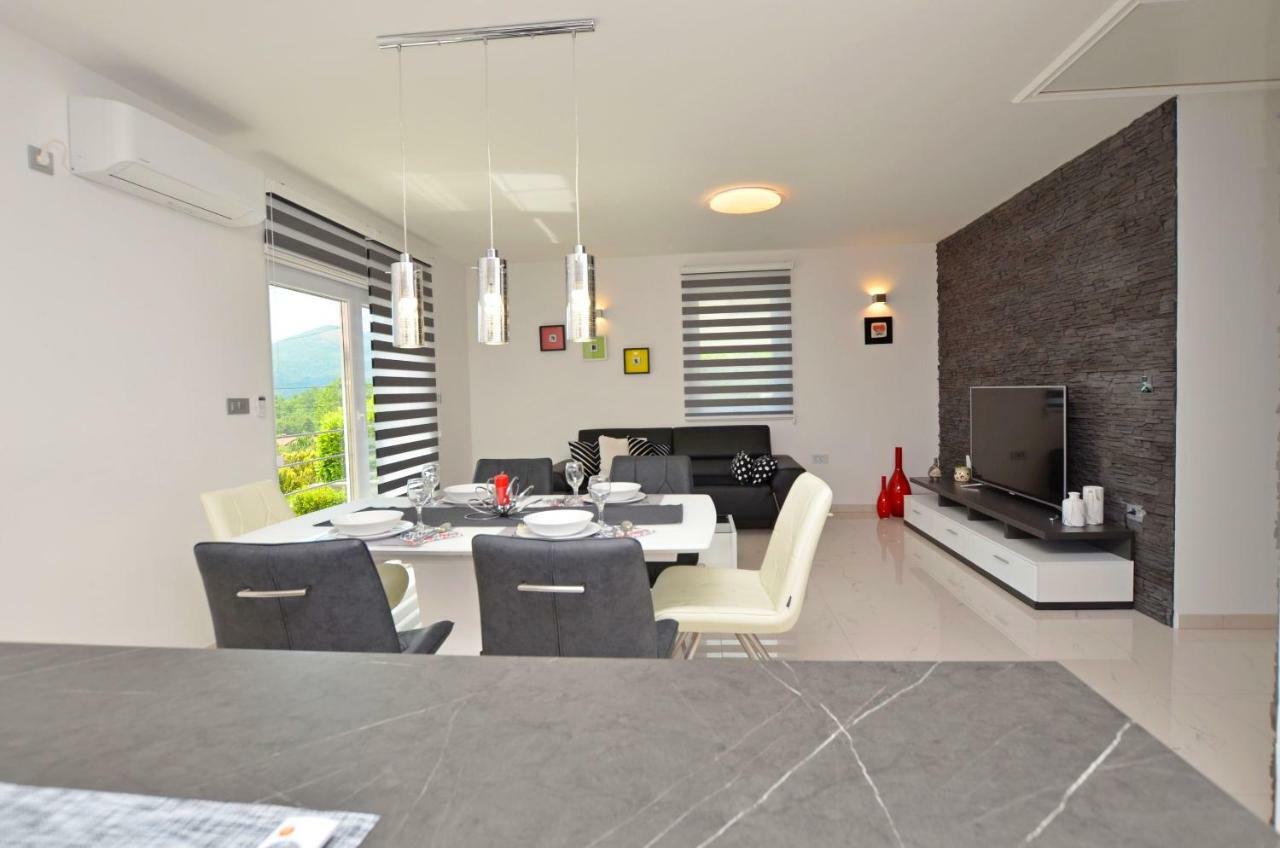 Apartments Golden Hour Jurdani Екстер'єр фото
