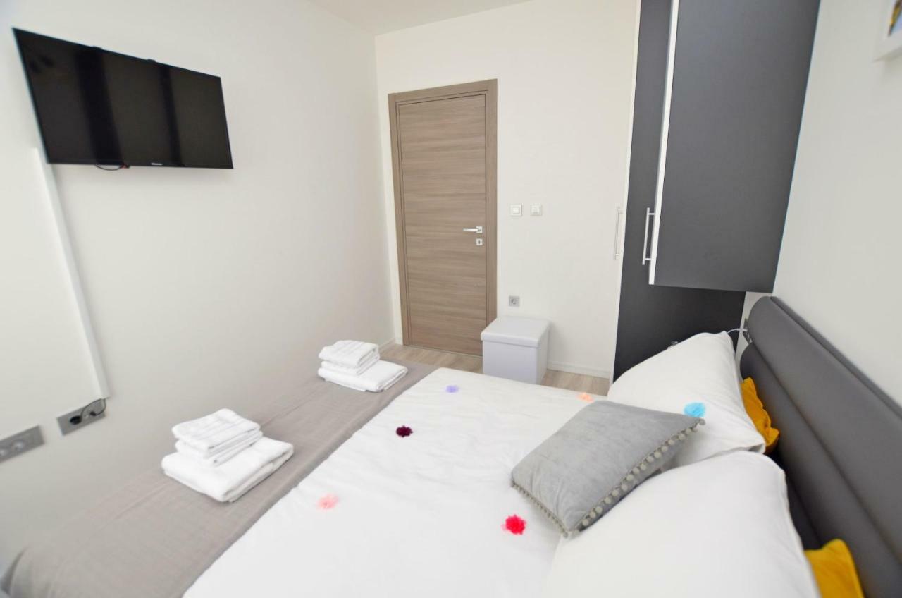 Apartments Golden Hour Jurdani Екстер'єр фото