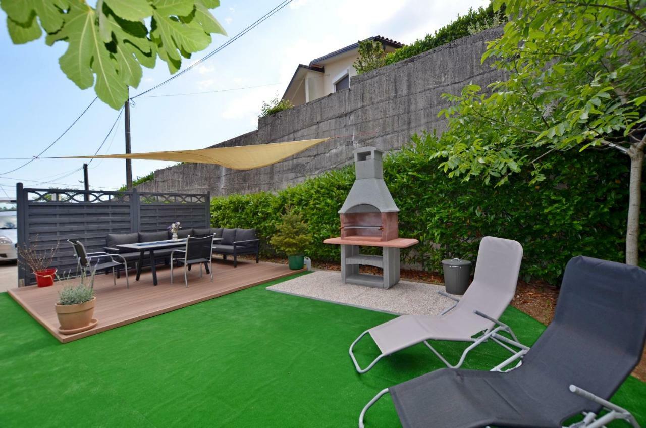 Apartments Golden Hour Jurdani Екстер'єр фото