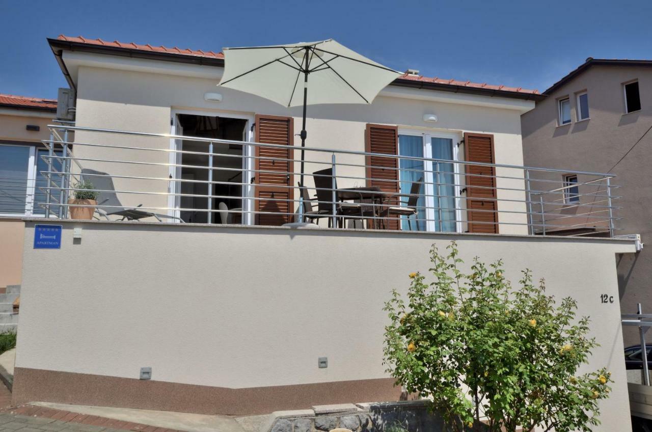 Apartments Golden Hour Jurdani Екстер'єр фото